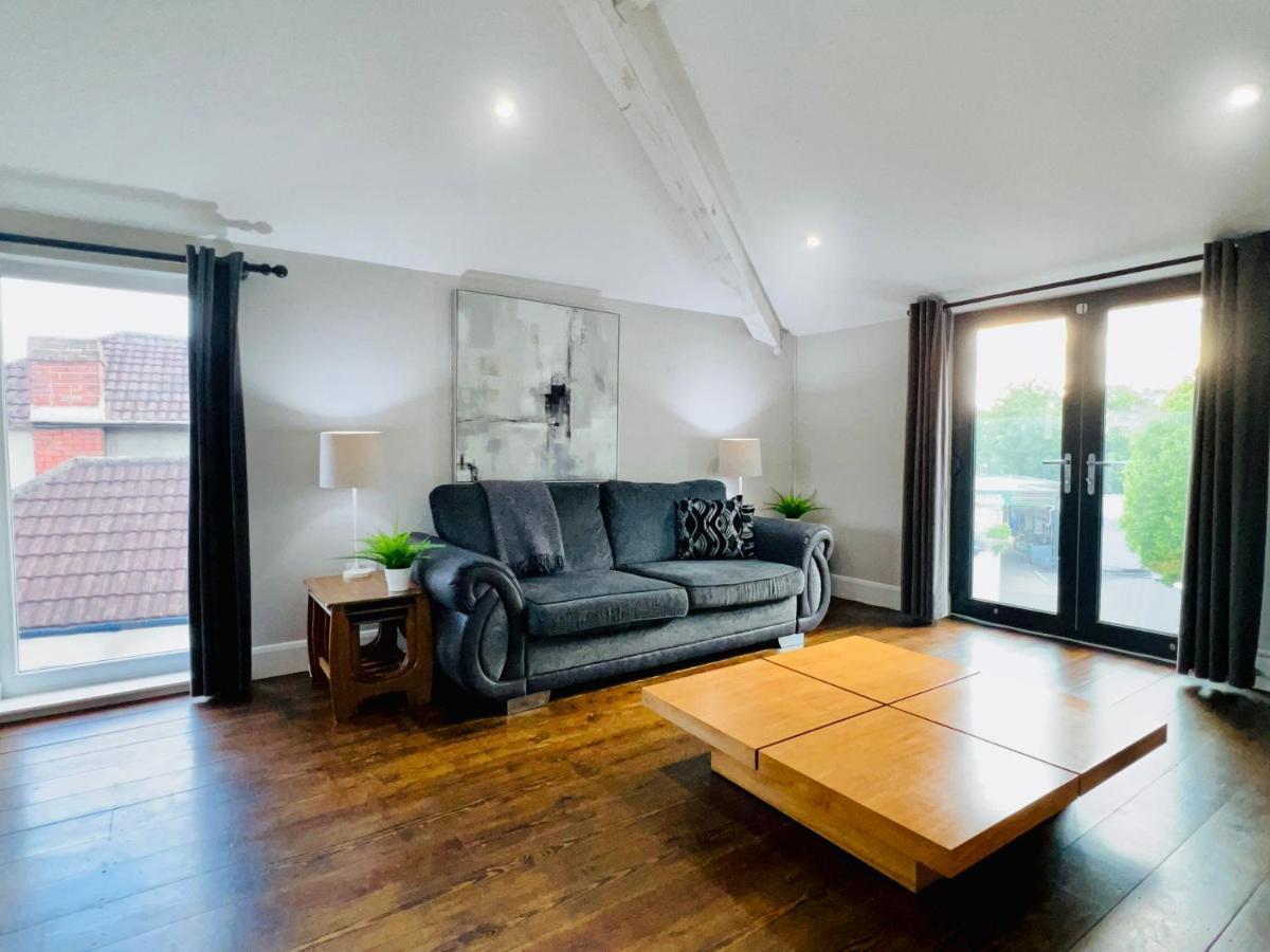 Smart-Home In Original Victorian Building Bristol Exterior photo