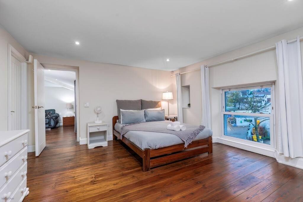 Smart-Home In Original Victorian Building Bristol Exterior photo