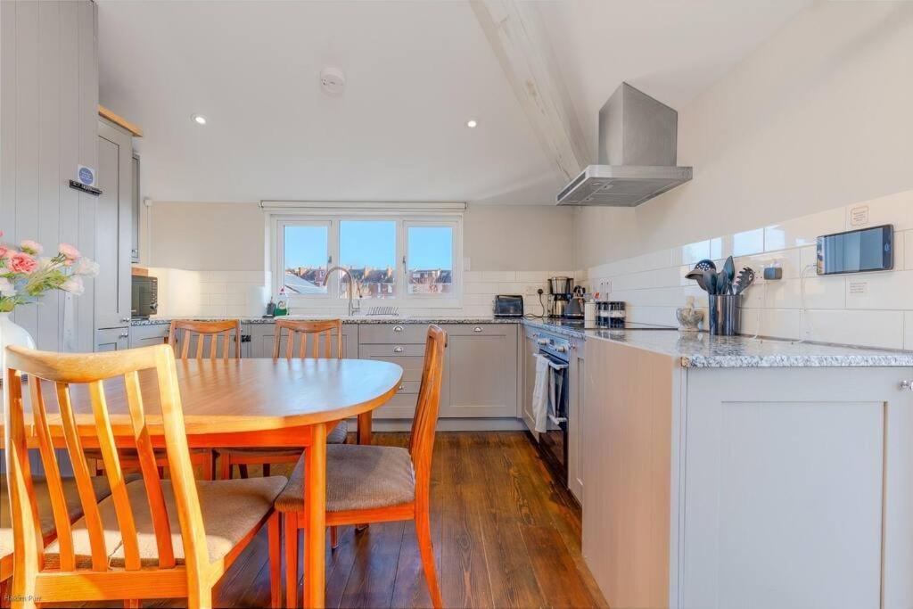 Smart-Home In Original Victorian Building Bristol Exterior photo