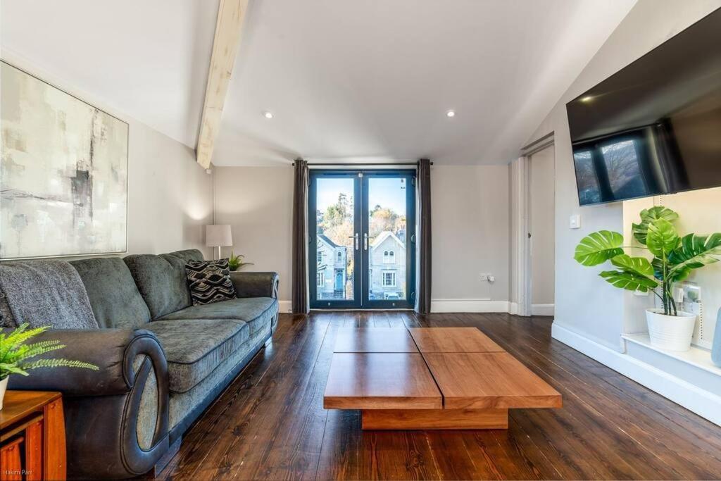 Smart-Home In Original Victorian Building Bristol Exterior photo