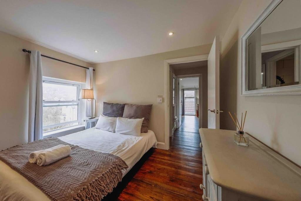 Smart-Home In Original Victorian Building Bristol Exterior photo